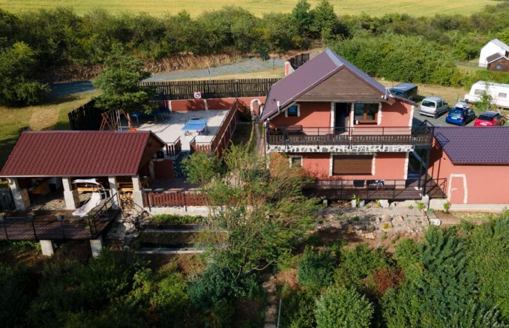 Apartmany U Dlouhana Кадань Екстер'єр фото