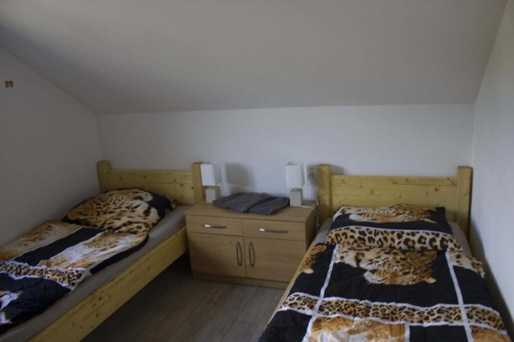 Apartmany U Dlouhana Кадань Екстер'єр фото